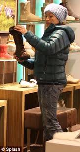 Rebecca loos, beckham's former personal assistant, who gained notoriety earlier this year when she alleged she had conducted an affair with the england captain, carried out the procedure on five's. Enjoying Life In Norway Rebecca Loos Looks Glum As She Takes Baby Magnus Shopping Daily Mail Online