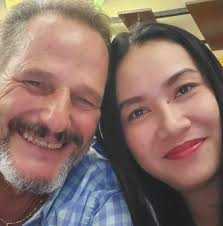 Can resistors in a 1990 Club Car DS golf cart be cleaned?