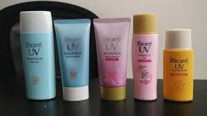 I bet you never thought you'd see such an entry on this blog. Brief Reviews Of 10 Sunscreens Including The Biore Rose Watery Essence Rose Perfect Milk My Hg Biore Uv Milk Moisture Asianbeauty