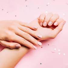 Wie viel das gerät am ende kosten soll, verrät das unternehmen noch nicht. Manikure Selbst Machen So Klappt Die Perfekte Manikure Fur Gepflegte Fingernagel Cosmopolitan