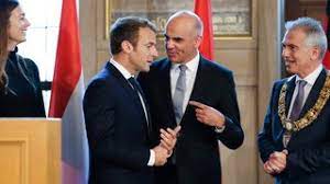 Already his grandfather and his mother politicized at the cantonal level for the social democratic party. La Suisse A Prouve Sa Solidarite