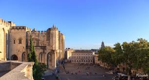 best time to go to avignon weather and climate 3 months