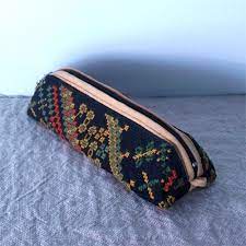 台湾パイワン族の刺繍入りペンケース ethnorth gallery 刺繍 ペンケース 台湾