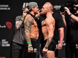 Dustin poirier, ciryl gane vs. Ufc 257 Dustin Poirier Bringt Conor Mcgregor Zu Fall Mma Star Lasst Zukunft Offen Sport A Z