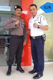 Baju security cewe nama nur : Seragam Satpam Salah Satu Model Seragam Security