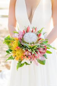 Youbami hawaiian plumeria foam flowers with stems great for various festival luau party favor event wedding home decoration diy bouquets by yourself set of 18 pcs (red) 4.5 out of 5 stars 80 $14.89 $ 14. Hawaii Wedding Bouquets 40 Must Have Oahu Florals
