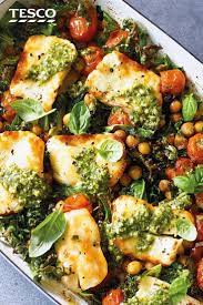 Baked Halloumi And Chickpeas Halloumi Recipes Tesco Real Food Recipe Veggie Dinner Baked Halloumi Veg Dishes