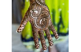 20 corak paling cantik henna putih ni nampak lebih simple dan tidak keterlaluan corak. Astaga Mudahnya Memakai Henna Dengan 5 Cara Ini Pada Tangan Kamu Bukareview