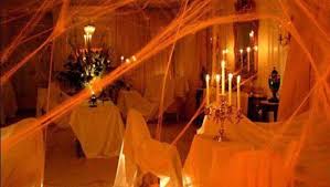 Los colores más utilizados para una fiesta de 15 años son el rosa, fucsia, verde manzana, naranja, lila y violeta. Como Decorar El Salon Para La Fiesta De Halloween Espaciohogar Com