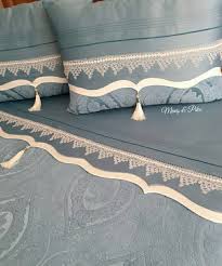 Pudra Rengine Bir Kardes Geliyor Galiba Ceyiz Dantel Kanevice Ceyizhazirligi Etamin Carpi Bed Sheet Painting Design Crochet Home Decor Daybed Sets