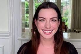 Carissa Hewitt's Instagram, Twitter & Facebook