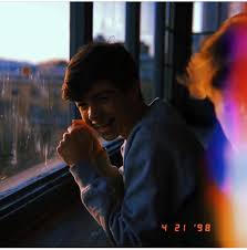 Keep Smilin To Help Me Through My Day Gambar Teman Fotografi Remaja Pacar Pria