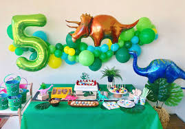 Best Birthday Themes For 5 Year Old Boy Dinosaur Birthday Party For Boys In 2020 Dinosaur Birthday Party Dinosaur Party Decorations Dinosaur Themed Birthday Party