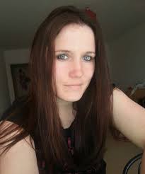 Emilie LHUILLIER, 40 ans (SENS, PARON, PONT SUR YONNE)