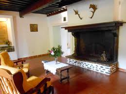 Notre Emblematique Cheminee Bearnaise Pour De Grands Feux En Soiree Maison D Hotes Maison Chambre D Hote