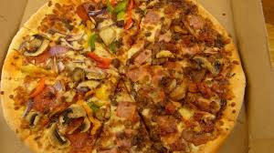 Handgemaakte verse pizza's unieke kortingen zelf pizza samenstellen. Domino S Pizza Deluxe Supreme Youtube
