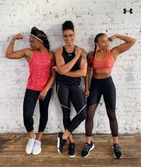 Women S Ua Sports Bras And Leggings Under Armour Women Training Gear Women Workout Gear For Women