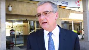 Dneska mluvil o nějakém formuláři v hospodách. Rozhlas Pristihl Kalouska V Zavrene Hospode Chci Rad Bileho Lva Jako Prymula Reagoval Politik Forum24