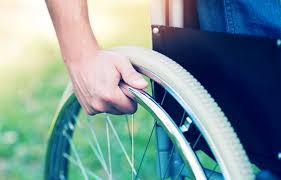 Rollstuhle Rollstuhl Kaufen Leihen Oder Mieten Pflege De