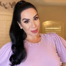 Dora Garcia's Instagram, Twitter & Facebook