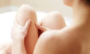 Locking is a symptom of some common knee problems. Ask The Doctor How Can I Stop My Knee From Suddenly Locking Up Daily Mail Online