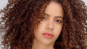 Before you dive in, remember to read the box instructions closely, especially to see how long the processing time will be. How Long Does It Take To Dye Hair At A Salon Vs At Home