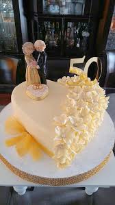 We Just Love This 50th Anniversary Cake Don T You 50thanniversarycake Eventstyli Golden Wedding Cake 50th Anniversary Cakes 50th Wedding Anniversary Cakes