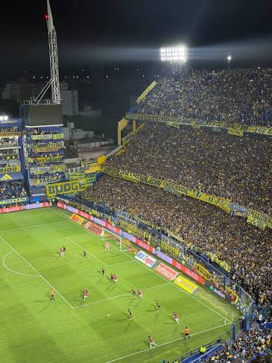 Ho realizzato uno dei desideri più grandi: sono andato alla Bombonera a  vedere il Boca. Ma non è solo quello che succede dentro lo stadio: è quello  che succede fuori, prima ancora