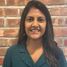 Isha Singhal's Instagram, Twitter & Facebook