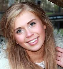 Damien Wakefield's Instagram, Twitter & Facebook