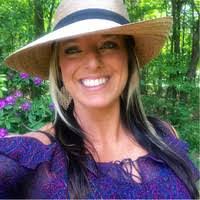 Tanya Isom's Instagram, Twitter & Facebook