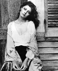 I keep thinking i'm younger, and i feel that inside! Susan Sarandon Susan Sarandon Timeless Beauty Celebrities