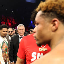 LeMaire's unorthodox fighting style discussion