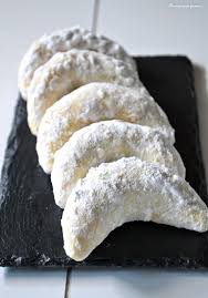 Pourquoi Je Grossis Cornes De Gazelles Recette Patisserie Orientale Corne De Gazelle Recette Gateau Arabe