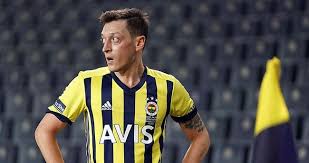 Mesut özil mutlaka fenerbahçe'ye getirilecektir. Mesut Ozil Derbi Performansiyla Goz Doldurdu Son Dakika Spor Haberleri