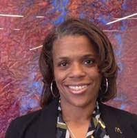 Beth Snipes's Instagram, Twitter & Facebook