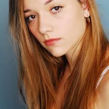 Carina Woods's Instagram, Twitter & Facebook