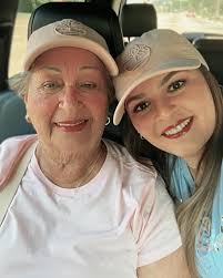 Larissa Herrera Vellon (@dra_larissa_herrera) • Instagram photos and videos