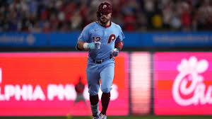 Kyle Schwarber shines in the Phillies game today with 4 home runs