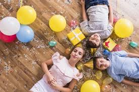 Met ultah untuk seseorang yang cerdas, berbakat, cantik, dan kreatif. 140 Ucapan Selamat Ulang Tahun Untuk Kakak Perempuan Dalam Bahasa Inggris Dan Artinya Contohtext
