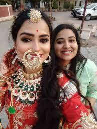 Nicole Mastro's Instagram, Twitter & Facebook