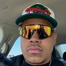 Elyse Ramirez's Instagram, Twitter & Facebook