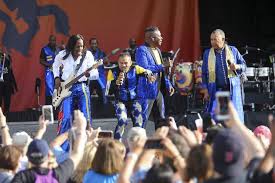 1975 that's the way of the world the group (as earth wind and fire). Photo Diary Ciara Alanis Morissette Earth Wind Fire And Heavy Rains At 50th New Orleans Jazz F