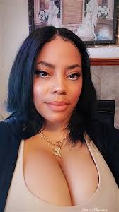 CKBeauty: Hibiscus Makeup Look | Chantel Keona