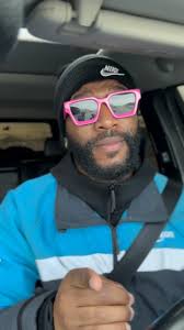 Buenos Días 😎☕️, ., ., ., #reels #reelsinstagram #explorepage #instareels  #vivamexico🇲🇽 #chicago #amazondelivery #amazon #pedrofernandez #yonofui