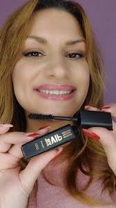 🎉 Annie Royal Volume 🌈💖 @oggishops ✨ Αυτό το καλοκαίρι, σαγηνεύεις με  τις 3 νέες καλοκαιρινές αποχρώσεις της Annie Mascara Royal Volume, με τη  γνωστή **3D/Big Volume» φόρμουλα (έως +152% όγκο, διάρκεια