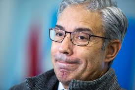 Robert Silva pidió la renuncia del presidente de Colonización por  incompatibilidad constitucional; Sabini recordó que hay antecedentes