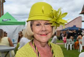 Record crowd, Farmer Wants A Wife crew flood MTC for Aggies Race Day