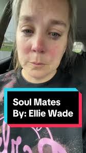 Ellie Wade's Instagram, Twitter & Facebook