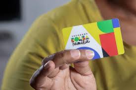 Bolsa Família começa a ser pago no dia 20; veja calendário de julho